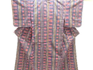 未使用品　縞に変わり格子模様織り出し手織り真綿紬着物